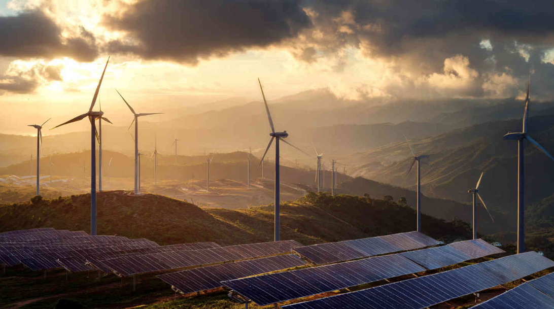 العاكس للطاقة الشمسية الصين