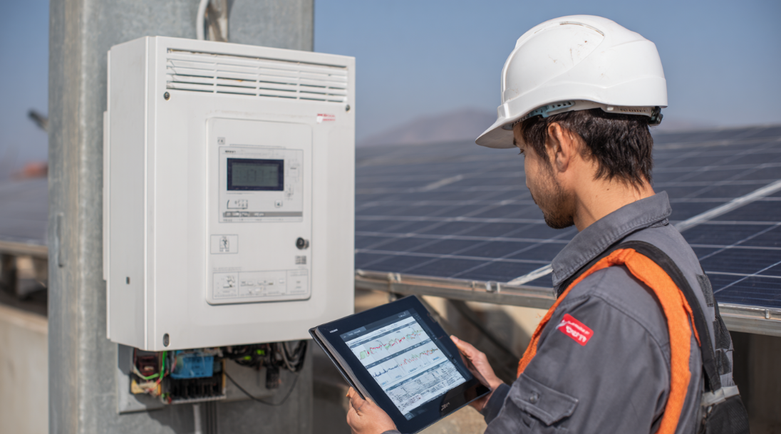 تقنية العاكس الشمسي